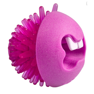 ROGZ FRED rozā bumbiņa ar dzelkšņiem 6.4 cm